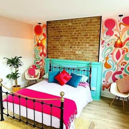 Colourful Apartment In Margate KENT Eksteriør bilde